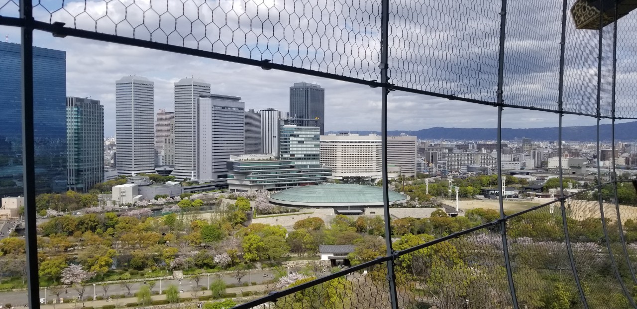 大阪城天守閣の東側